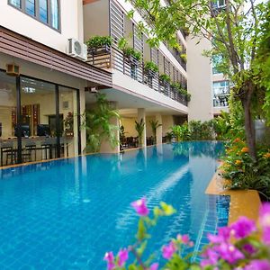 Chiang Mai Waroros Boutique Hotel